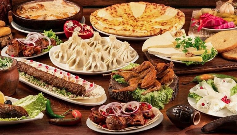 Где попробовать настоящую кухню Грузии: гид по регионам и вкусам