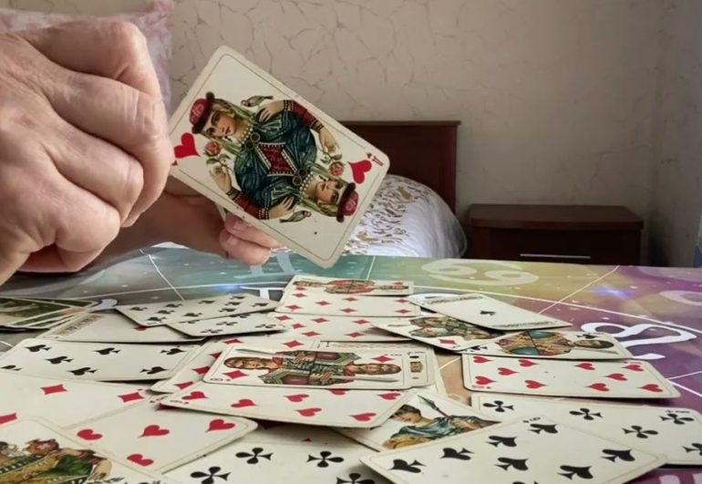 Цыганское гадание да нет на желание: как правильно задать вопрос картам